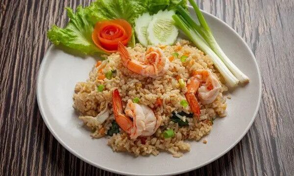 Nasi Goreng Buntut: Lezatnya Perpaduan Rasa yang Menggoda