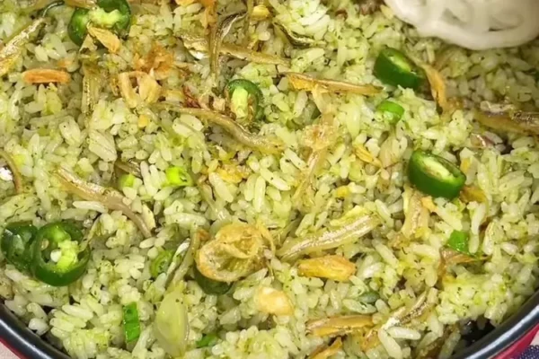 Nasi Goreng Cabe Ijo: Lezatnya Kelezatan Nasi Goreng Pedas Ijo