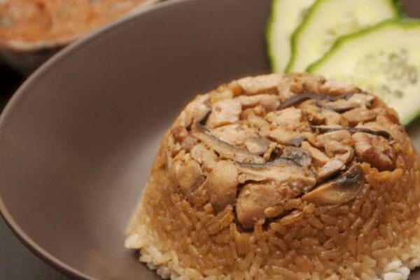 Mengenal Lezatnya Makanan Nasi Tim Teri yang Menggugah Selera