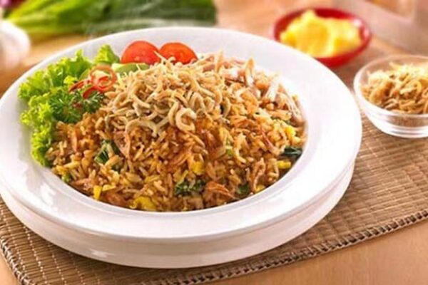 Mengenal Lezatnya Nasi Goreng Teri dan Nasi yang Menggoda
