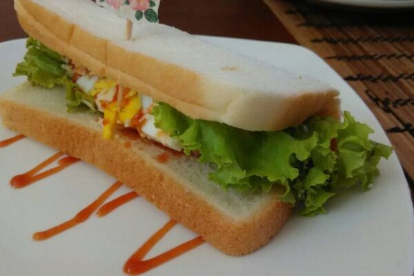 Resep Sandwich Salad Ayam yang Lezat dan Mudah Dibuat