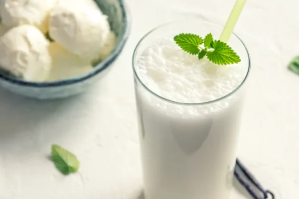 Segudang Rasa Lezat Minuman Vanilla Milkshake yang Menyegarkan